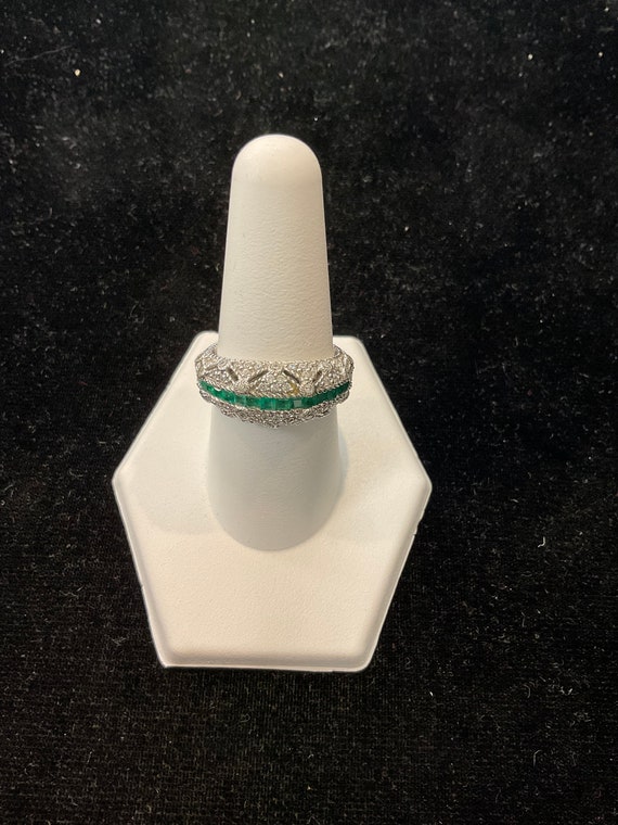 Judith Ripka sterling silver and emerald ring