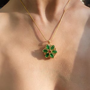 Harong New Fashion Crystal Flower Anastasia Women's Necklace Vintage Elsa Princess Together in Paris Pendant Cosplay Jewelry - 36