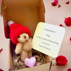 Happy Valentine's Day Gift Card Bundle Graphic By RK-Tees · Creative