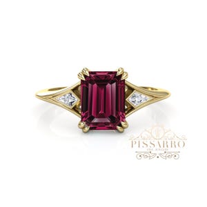 Rhodolite Garnet Engagement Ring. Emerald Cut Vintage Solid Gold Rings. Bridal Promise Anniversary Gift for Women. Optional Matching Band