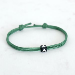 Cadeaux personnalisable cordon uni pour elle ou lui,bracelet initiale personnalisé cordon 23 couleurs à choisir,bracelet ajustable tendance