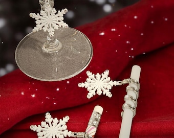 Winter Snowflake Ziggle Charm: Oversize White on Silver Drinkware Accessory