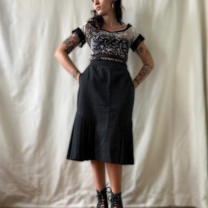Vintage 1980s Gucci Wool Midi Skirt – Designer Box Pleat Skirt – High Waist Preppy Style – Classic Italian Fashion