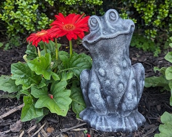 Concrete Garden Frog/ Aged Stone Painted Frog/ Concrete Lawn Ornament/ Cement Statue/Concrete Statuary/ Frog Statue/ Outdoor Frog Sculpture