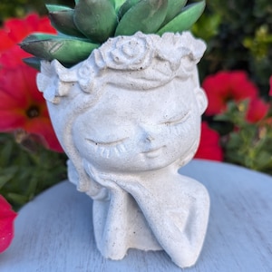 Flower Girl Concrete Succulent Pot Cement Planter Bohemian Modern Minimalist Planter Jewelry Holder Shelf Window Table Decoration Tea Light
