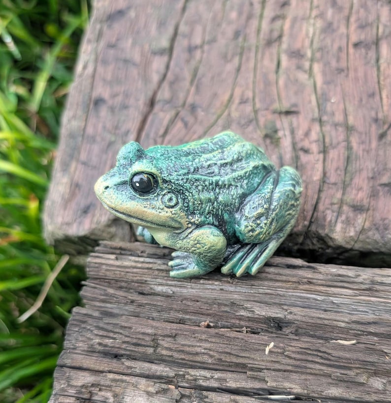Realistic Concrete Frog Hand-Painted Cement Garden Frog Statue Outdoor Toad Sculpture Animal Frog Lover Housewarming Gift Stone Bull Frog image 2