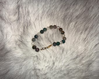 Handmade beaded bracelet