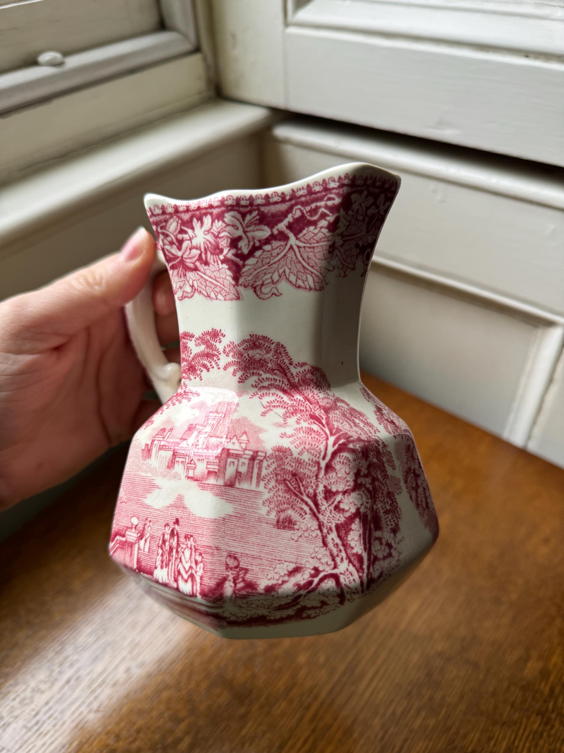 ヴィンテージ メイソンズ ビスタ アイアンストーン ピッチャー：ピンク