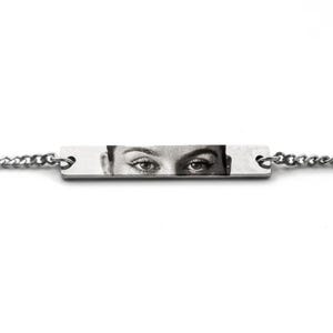 Gepersonaliseerde armband menselijk oog, menselijke ogen aangepast cadeau, gepersonaliseerde hanger, gegraveerde armband, oogsieraden cadeau