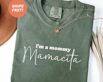 Ich bin eine Mama Mamacita Shirt Lustiges Huda Zitat Meme Comfort Farben Shirt für Mama Geschenke für Realität TV Fans Liebe Inspiriert Insel Zitat Ich bin eine Mama