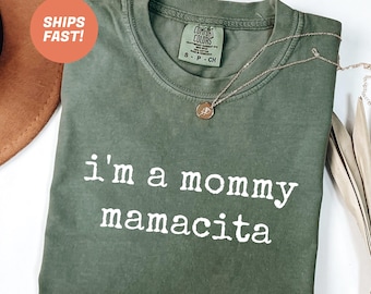 Ich bin eine Mama Mamacita Shirt Lustiges Huda Zitat Meme Comfort Farben Shirt für Mama Geschenke für Realität TV Fans Liebe Inspiriert Insel Zitat Ich bin eine Mama