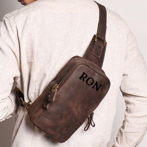 Sac poitrine en cuir pleine fleur, sac à bandoulière en cuir, sac à bandoulière simple, sac à dos pour homme, cadeau de Noël pour homme
