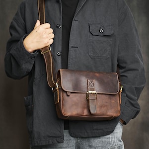 Bolso bandolera, bolso bandolera de cuero, bolso de hombro de cuero, bolso mensajero de cuero de grano completo, bolso de viaje para exteriores, cartera pequeña, regalo para él