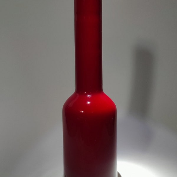 Kirschrote Vintage Vase zugeschrieben Salviati, Murano. Rot / weiß Flaschenform 1960er Sommerso 25 cm / 9.8 in