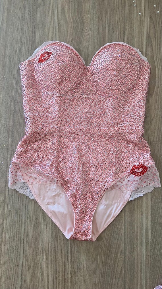 売れ筋商品|||グッドアメリカン カットソー トップス レディース Women's Corset Strapless Bodysuit Berry Sorbet SCUBA CORSET STRAPLESS BODYSUIT | BERRY SORBET010 - GOOD