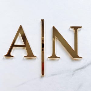 Porte-nom en acrylique personnalisé de 2 lettres avec initiales, breloques pour gâteau, marque-places pour mariage, anniversaires, baptême, remise des diplômes, vacances, décoration de fête.