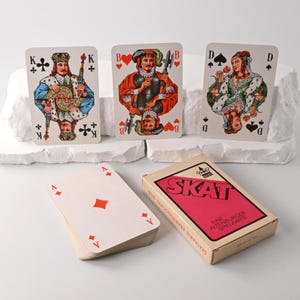 Vintage DDR Skatspiel - Design 9R // Altenburger Spielkartenfabrik // Französisches Blatt // Originalbox // Sammlerstück // 1970er Jahre