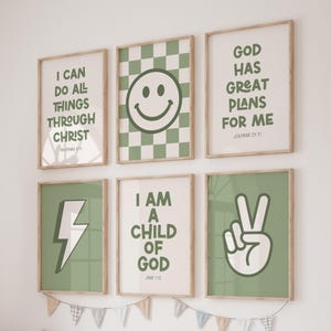 Grüne christliche Galerie, 6er-Set Wandbilder, Retro-Poster mit kariertem Smiley-Gesicht, „Ich bin ein Kind Gottes“-Druck, Bibelvers für Jungen zum Ausdrucken