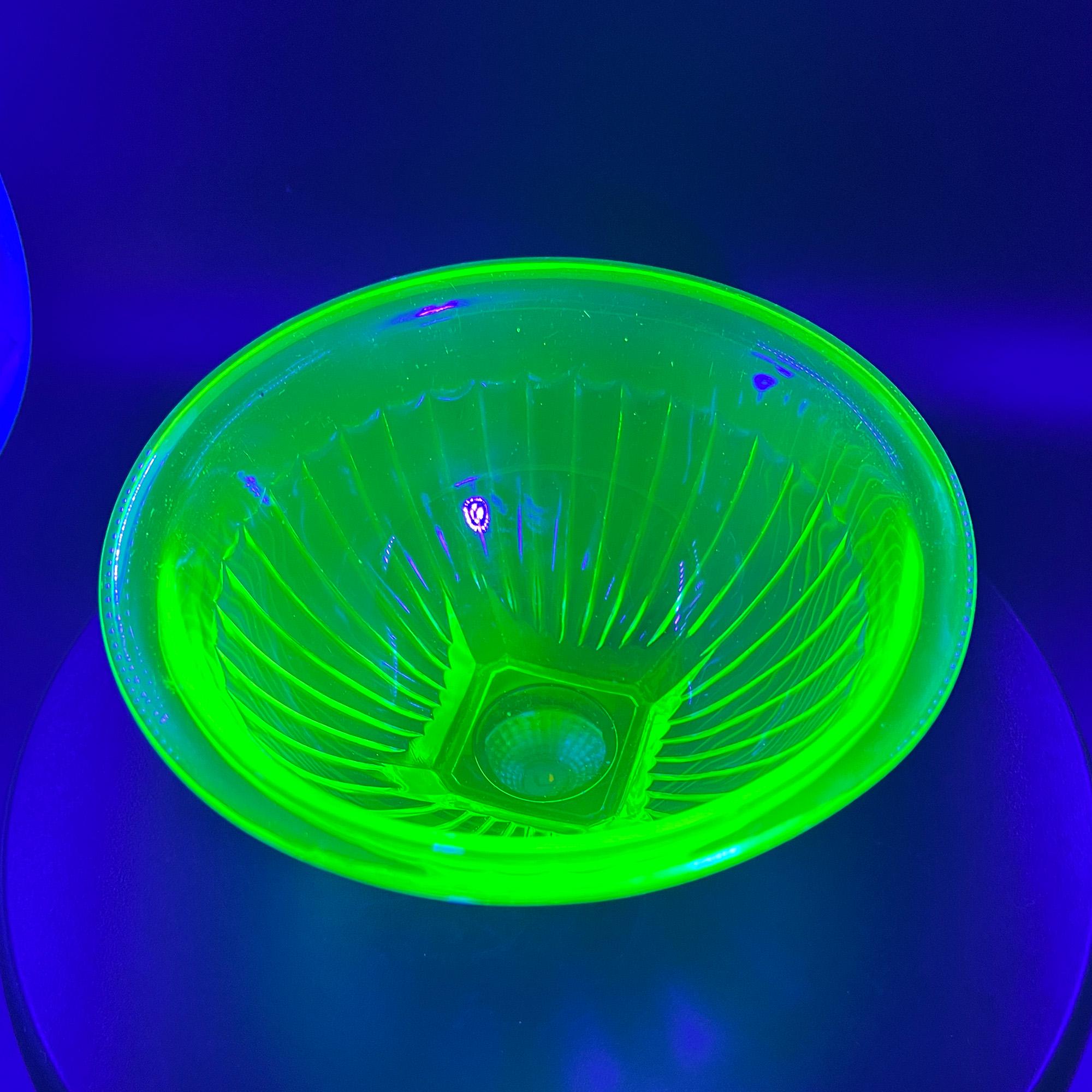1930's Green Depression/Vaseline Uranium Glass Bowl - Glows Big!