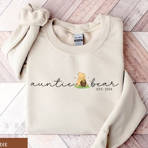 Auntie Bear Classic Pooh Bear Sweatshirt, Cute Aunt Shirt, Auntie Sweatshirt, Aunt Tshirt, Auntie to Be, Gift for Auntie,Gift Ideas for Aunt