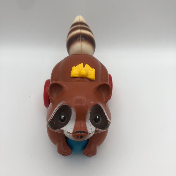 Vintage 1979 Fisher Price Quaker Oats Roly Raccoon Pull Toy - Classic Toddler Fun!