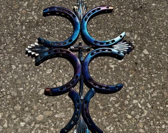 crucifijo de herradura