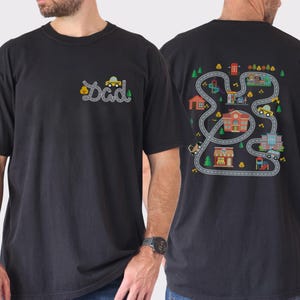 Play Cars on Dad's Back T-shirt, dubbelzijdig racebaan speelkleed T-shirt, wegenkaart shirt vader, grappig cadeau voor vaders, interactief peuterspel