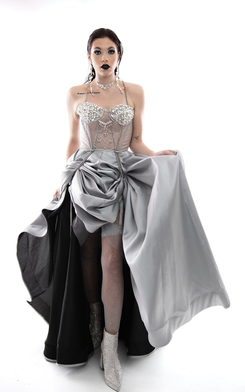 Ball Gown fitted hand beaded bodice with silk Mikado double circle skirt, chains and crystals, skirt can be made shorter with the chains zdjęcie 3