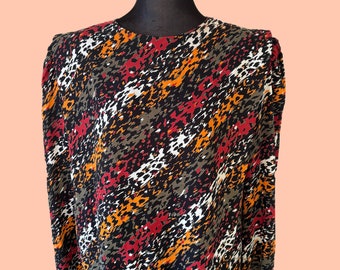 Vintage 1980s Dolina animal print top/ size 18