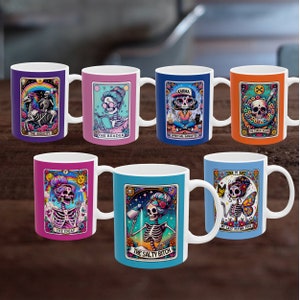 Benutzerdefinierte Tarot Karte Kaffeetasse, Skeleton Charakter Kaffeetassen, Kaffee-Liebhaber Geschenk, Bachelorette Party Gefälligkeiten, Wohnkultur Mädchen Reise Braut