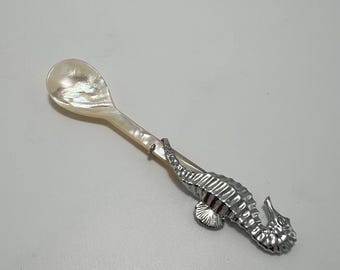 Handmade Natural Shell Caviar Spoon with Hand-Carved Seahorse Handle use for Cake, Caviar, ice cream, can use for kid