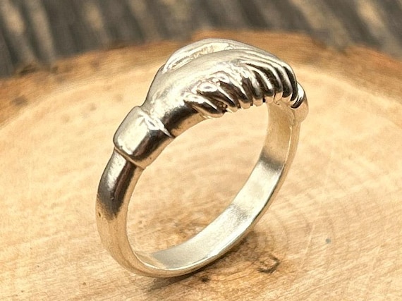 Handshake Ring, Sterling Silver, James Avery, Size 6, Vintage Jewelry, Friendship Ring