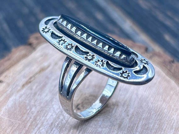Navajo-Inspired Shube Sterling Silver Black Onyx Ring, Size 7 3/4, Celestial Motif Jewelry, Vintage Southwest Style, 8.68 Grams