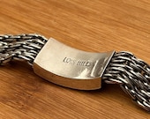 The LOIS HILL mark