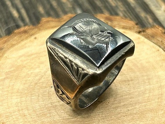 Mens Hematite Intaglio Ring, Gold Sides Sterling, Roman Soldier, Size 7.5