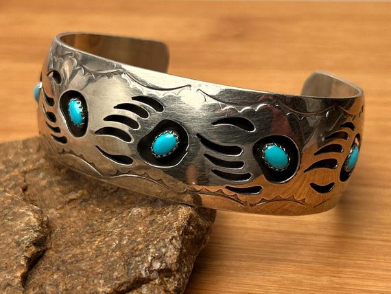 Navajo Sterling Silver Bear Paw Cuff Bracelet Pfarlene Spencer Turquoise Shadowbox