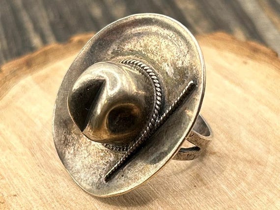 Vintage Sterling Silver Cowboy Hat Ring - Size 4.75 Western Jewelry - Hammered Band Statement Piece