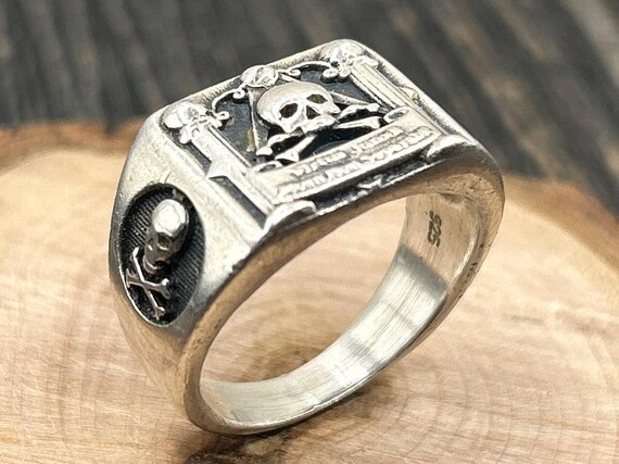 Vintage Memento Mori Skull Masonic Freemason Ring, Size 10 3/4, Sterling Silver