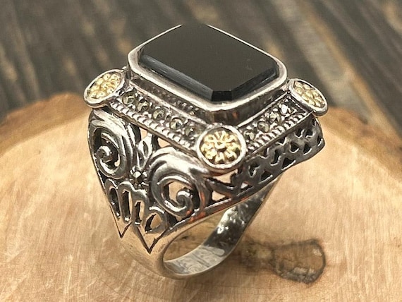 Vintage Style 925 Sterling Silver Black Onyx Statement Ring with 18K Gold Accents, Filigree Design, Size 7.25