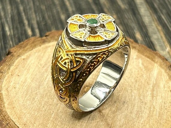 Vintage Franklin Mint Celtic Cross Ring, Sterling Silver, Emerald Green Stone, Size 11 1/2, Irish Jewelry, Knotwork Design