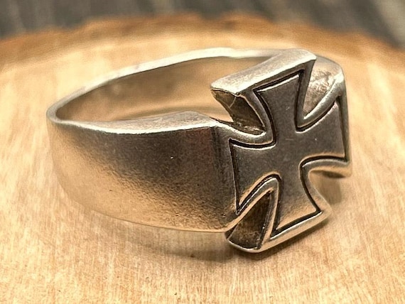 Vintage Shube Sterling Silver Iron Cross Ring, Mens Biker Statement Ring, Size 10.75, Bold Heraldic Knight Design, 925 Silver