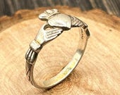 Vintage JMH Sterling Silver Claddagh Ring Ireland | Size 8 Irish Love, Loyalty & Friendship Band