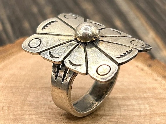 Southwestern Sterling Silver Shield Ring, Navajo Style Stamped Design, Native American Style Jewelry