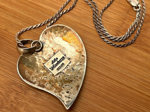 The Artie Yellowhorse mark, photographed on a piece