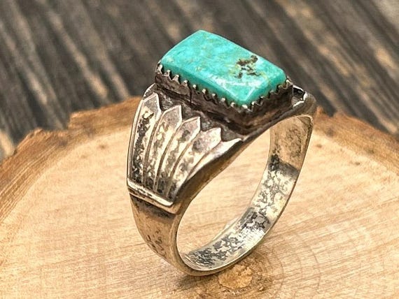 Vintage Southwest Turquoise Sterling Silver Sunburst Ring