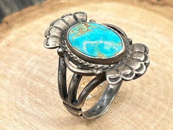 Vintage Southwestern Turquoise Sterling Silver Ring Stamped Fan Motif