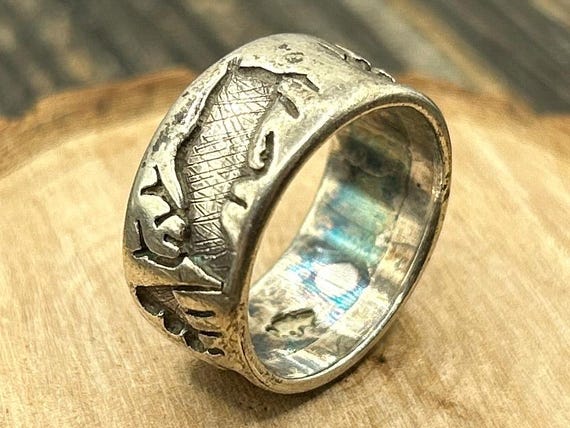 Vintage Native American Storyteller Ring with Bison Hallmark, Sterling Silver Wide Band Animal Jewelry, Size 6.25