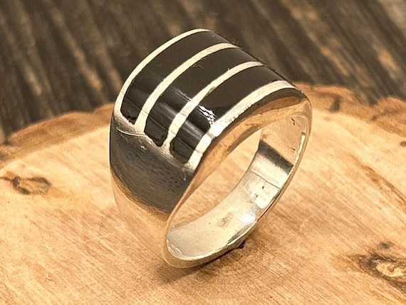 Vintage Taxco Sterling Silver Black Onyx Inlay Ring, Size 8 3/4, Geometric Bold Design, 11.22 Grams Mexican Artisan Jewelry
