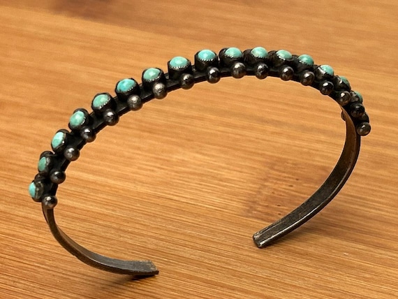 Vintage Zuni-Style Turquoise Snake Eye Cuff Bracelet, Dainty Sterling Silver Row Bracelet, Petite Southwestern Stacking Cuff