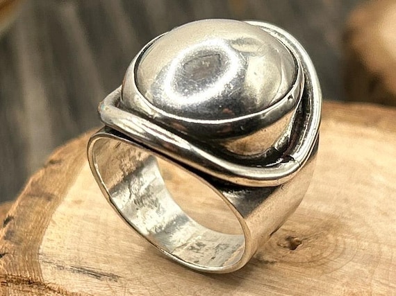 Striking Sterling Silver Sculptural Ring - Modernist Design - Size 7 1/4